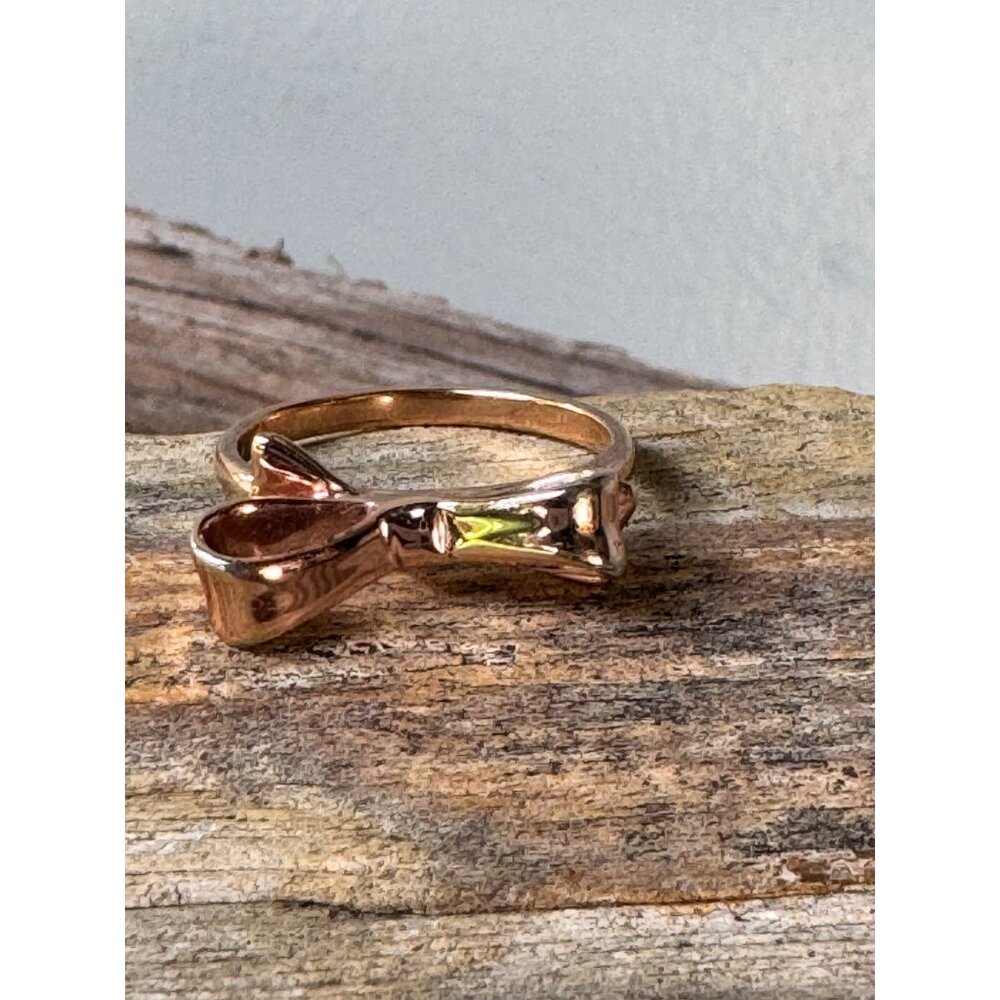 Kate Spade Gold Tone Bow Ring Size 8 Elegant Fashion Jewelry - Picture 4 of 11